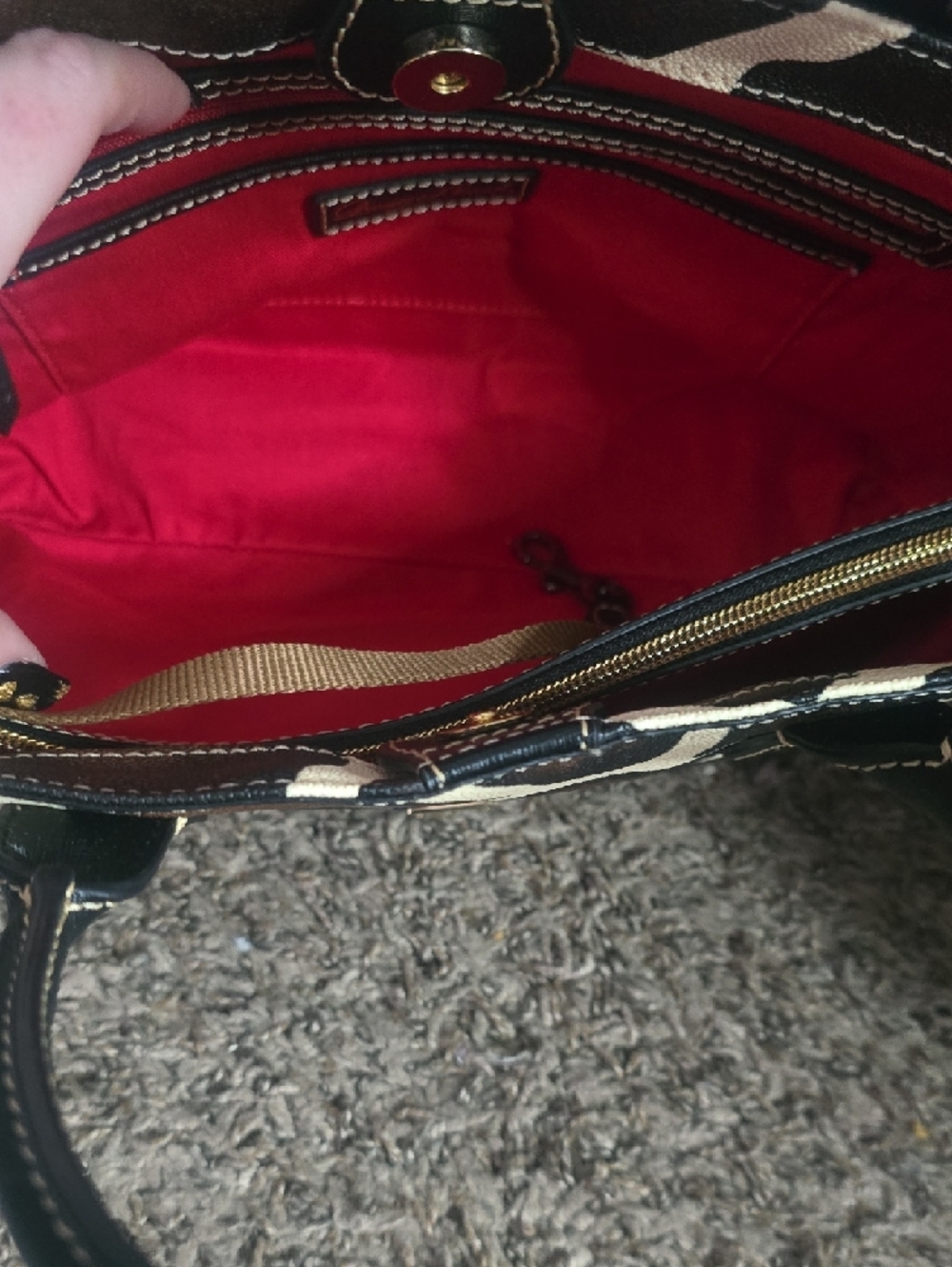 Dooney & Bourke Brown & Cream Giraffe-Pattern Medium Tote (EUC)✨️🤎🤍🦒✨️ - Picture 10 of 15